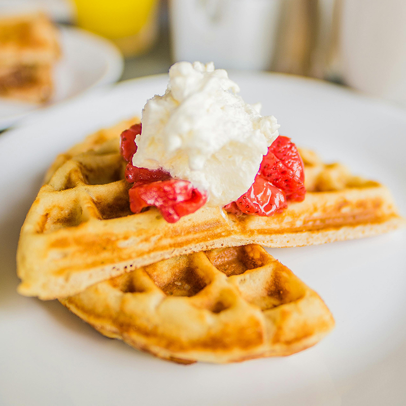 Déantóir Waffle Rothlach Cearnóg 2 Thaobh